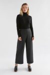A0785_B-Merino-Long-Sleeve-Skivvy-BLACK_4_a407f0f6-aa59-4033-8636-4c63777e8ffa