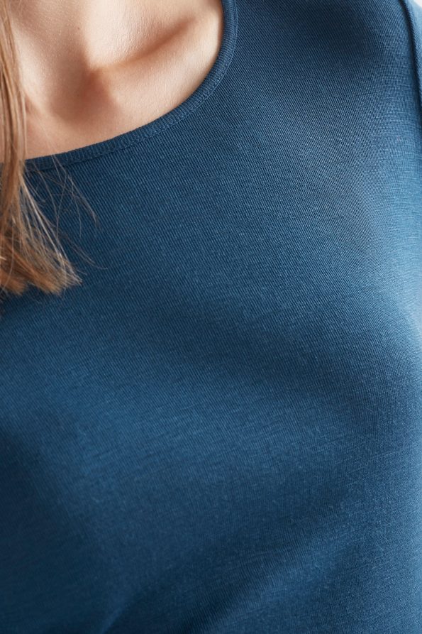 A1081-G-Merino-Long-Sleeve-Top-JASPER-4_a352712d-9f27-42ea-9ec7-ec0621aeadde