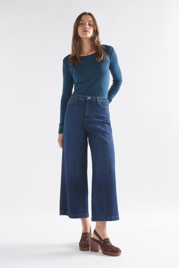 A1081-G-Merino-Long-Sleeve-Top-JASPER-6_8f9845fd-5ec1-4a24-a5ea-91388979cf5e