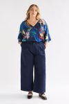 A1543-M-Moda_V_Neck_Top_VAARA_PRINT-3